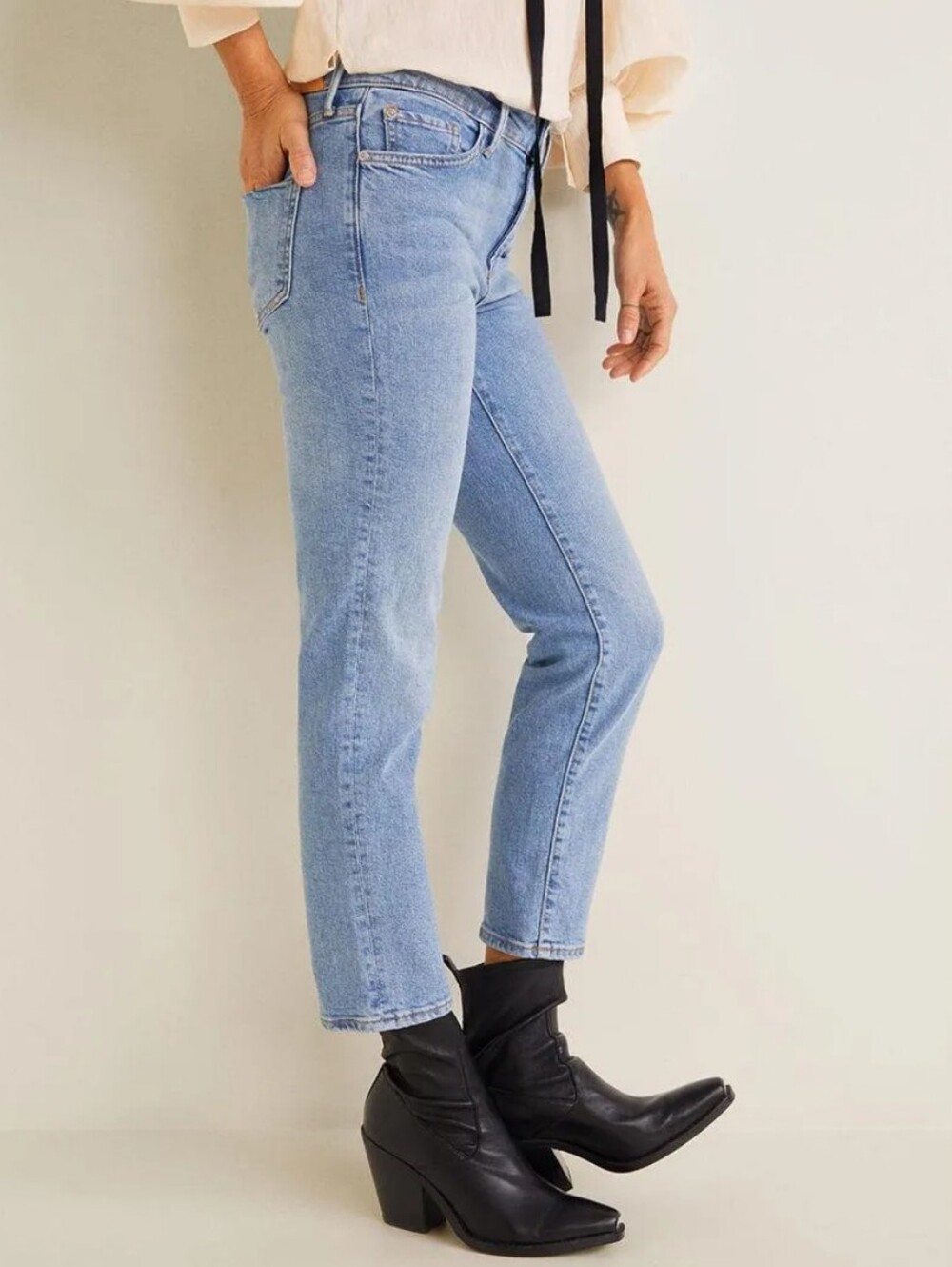 Mango Light Blue Grace Cropped Straight-Leg Mid Rise Jeans Size 8US Best For 6US